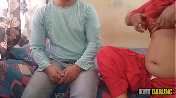 xxx Indian Stepmom was asking to get married, but the stepson celebrated the honeymoon with his stepmom, Clear Hindi Dirty Talk
