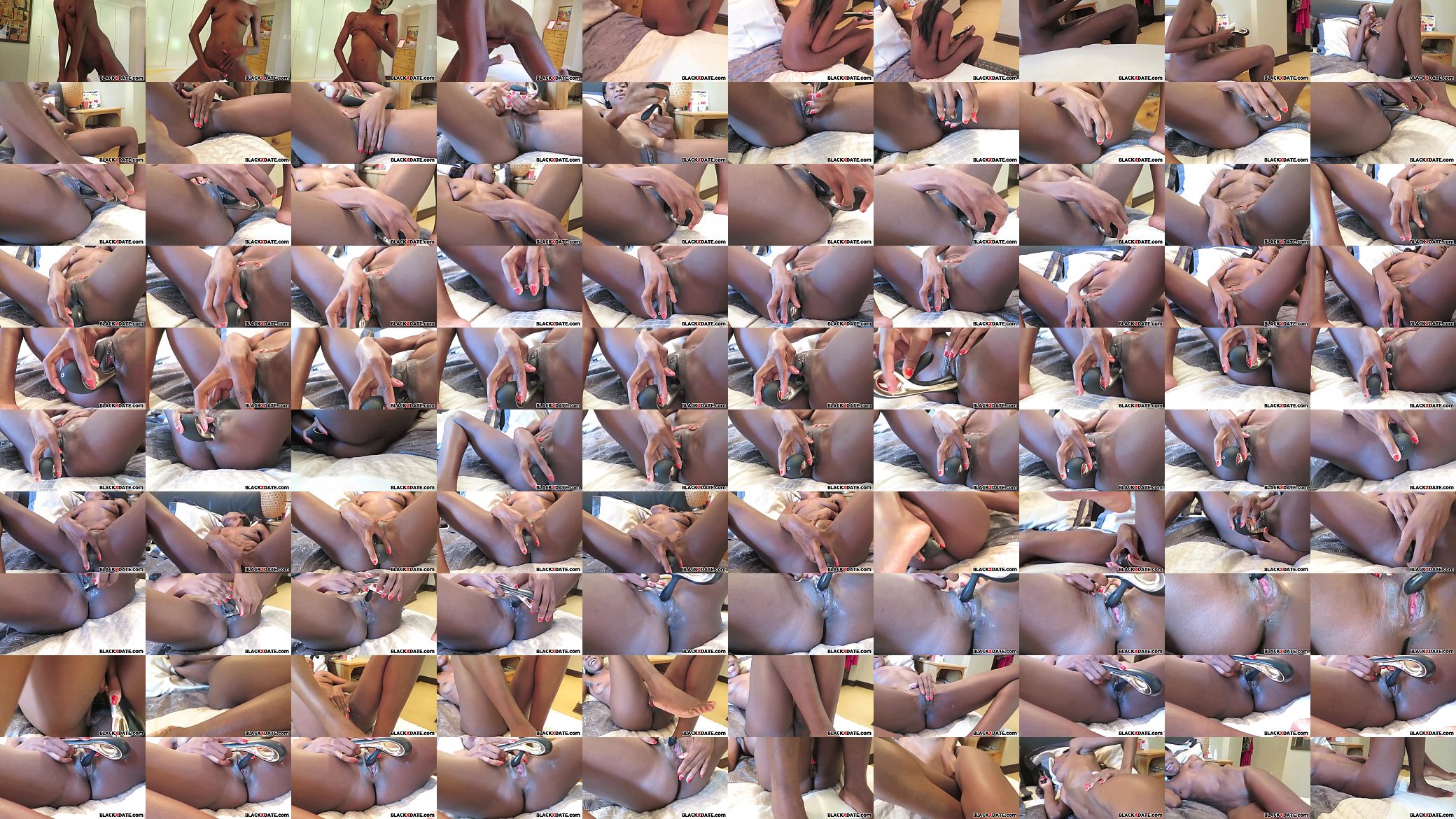 Ebony babe masturbates and squirts 预览图