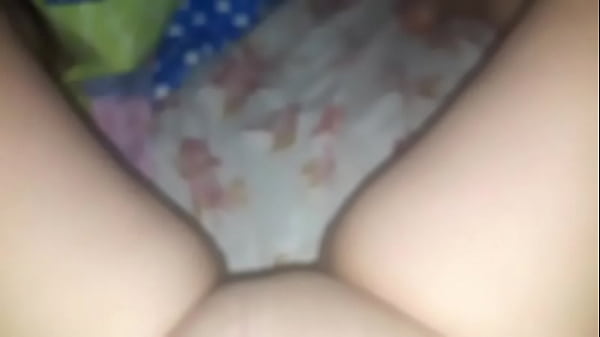 Le manda videos a sus clientes