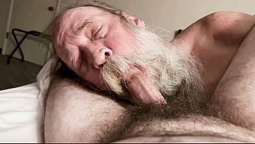 Download Video - Daddy Bear Sucking Hairy Cub Cock - Big Bearded Face Fuck