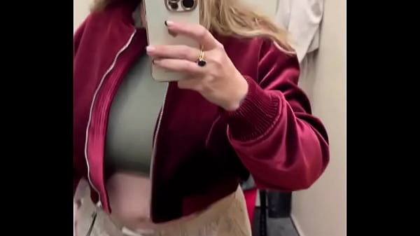 I’m taking all this shit to show out w a real man later. Can you imagine being so worthless?