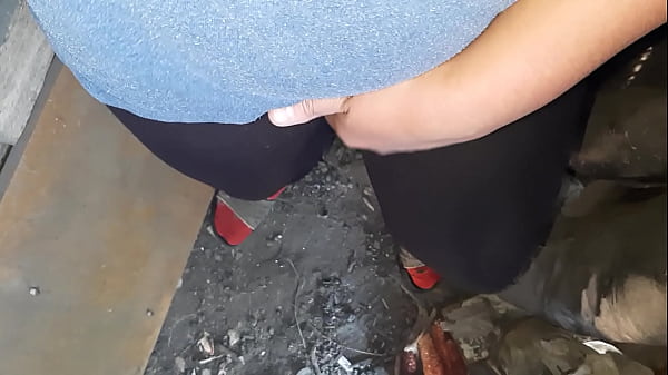 During lunch break, village girl masturbates her pussy - Girls fly orgasm