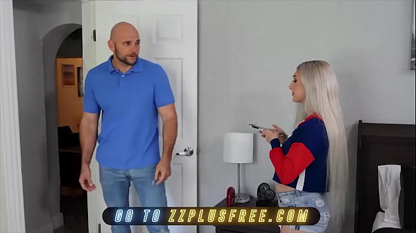 Download Video - Horny Couple &lpar;Skylar Vox&comma; JMac&rpar; Enjoy A Good Old Fashioned Fuck After Their Prank War - Brazzers