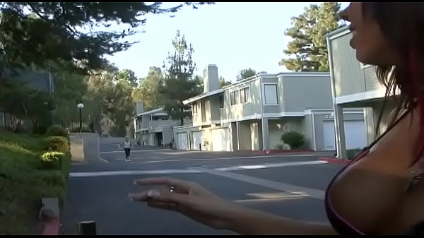 Maya Hills Hunts For Lesbians Like Rachel Starr