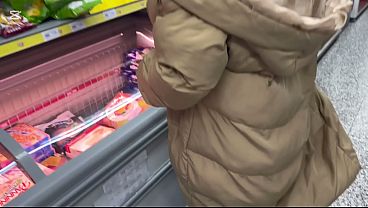 Me agarra del nabo la chica del supermercado