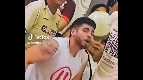 Who didn't fall in love with this fan in the Alianza VS Universitario match?