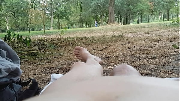 Download Video - A day naked in the sun 1