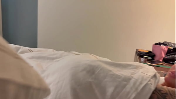 Stepdad Teddy Tarantino Shares Bed w Hot Stepdaughter Lacey