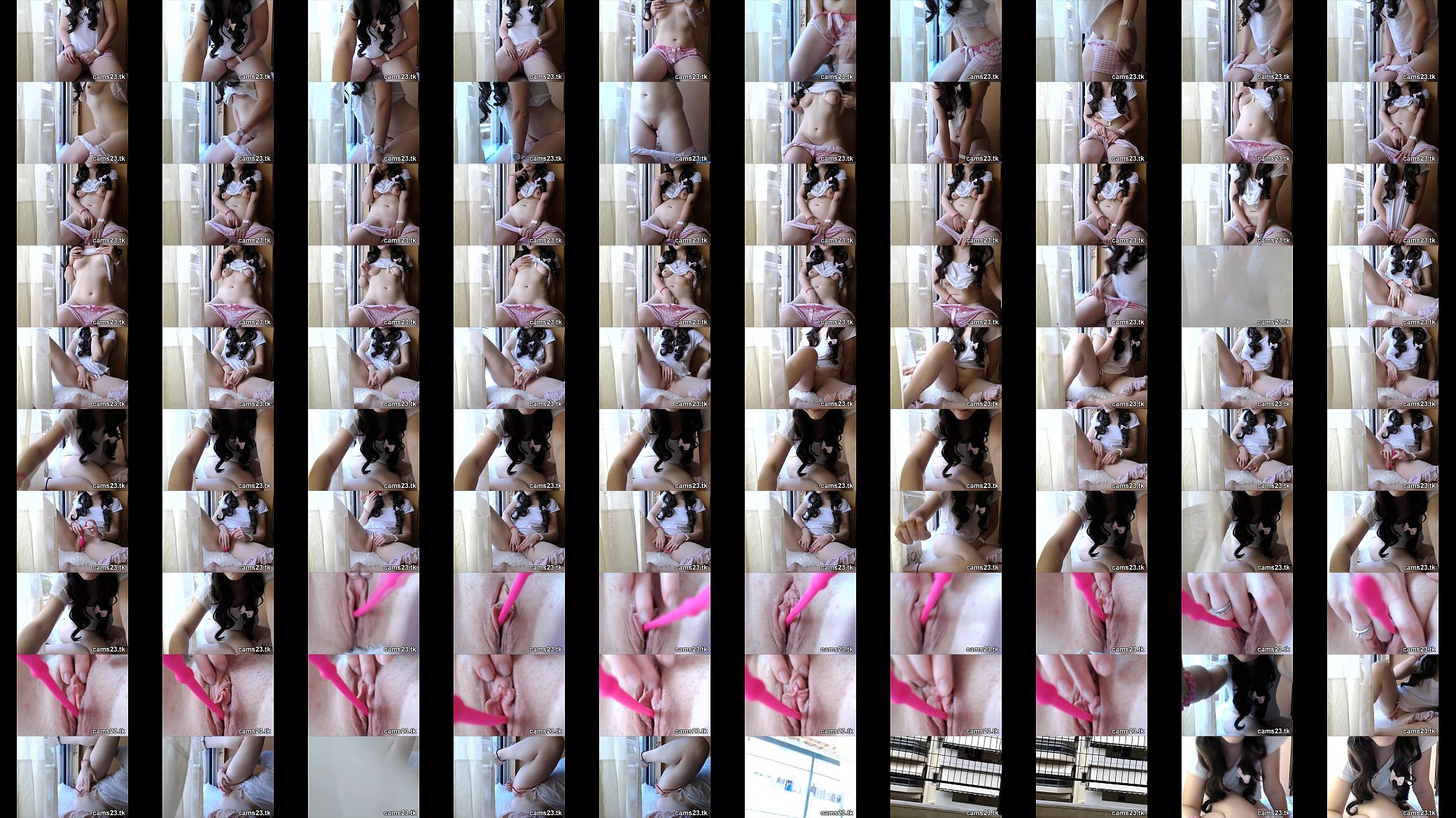 In front of her window 预览图