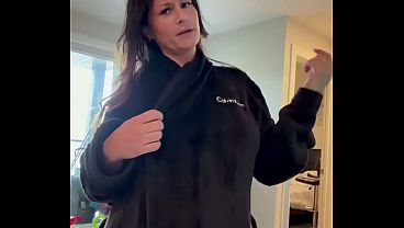 Slutty neighbour seduces you waiting for your wife