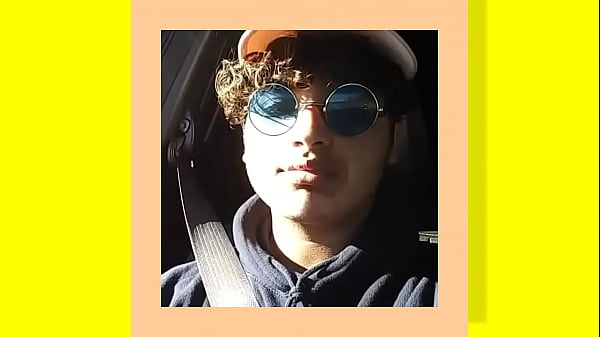 Cute guy fools around (Daniel H. Hernandez) :v