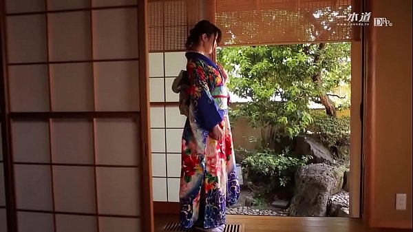 Ayumi Shinoda, the most sexy mature AV actress, is here! I 2