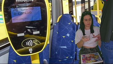 University student notices passenger's erection on the bus... and was left speechless!