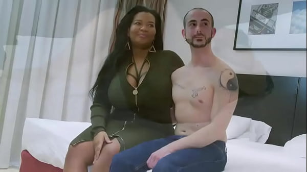 Jennifer Dominic, 3Kg TITS for an unforgettable scene with a fan!!