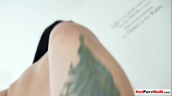 Stepson tried every way to make his MILF stepmother cum