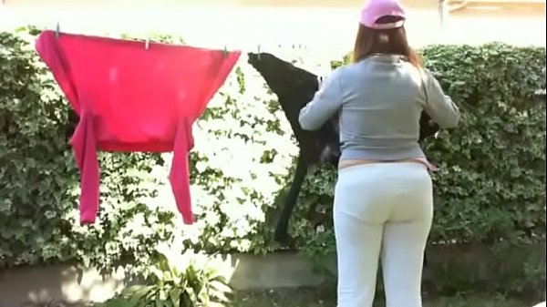 Farts in the garden while I hang the clothes