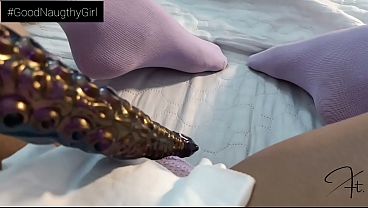 OMG THIS 38 CM SEA MOUNTER GETS INTO ALL MY HOLES!!!