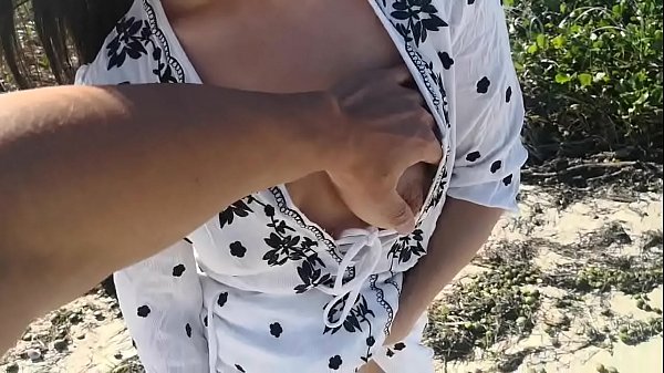Download Video - Asian slut JJ masturbate on the beach