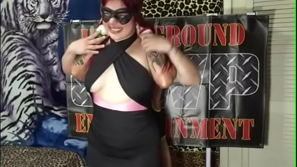 LUCHA BABE IN FULL NELSON CHALLENGE  WRESTLING HOLD MATCH