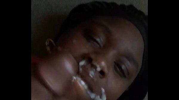Download Video - thot getting a facial in my dorm