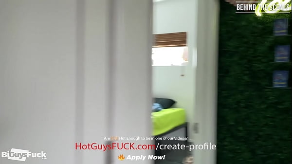 Behind The Scenes: Petite Blonde Rammed By Jordan Before He Turns On Kinglsey!