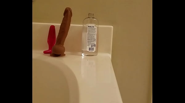 Download Video - BIG FAT DILDO WONT GO IN 007