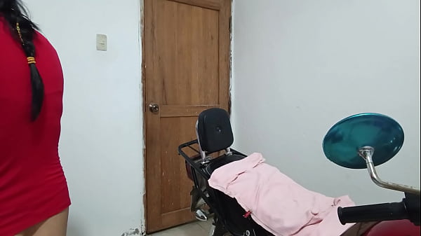 Slutty stepdaughter wants someone to juice her pussy.