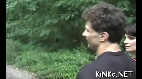 Beauty plays with electricity