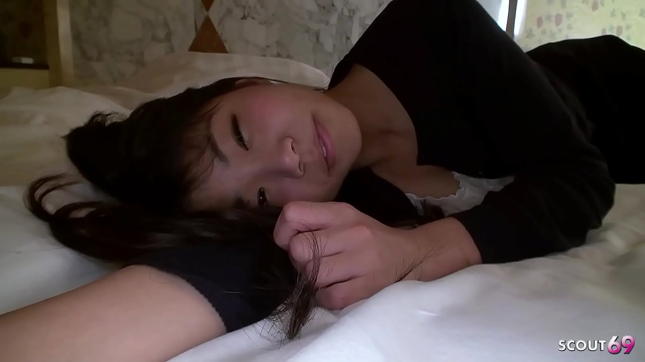 Pequeña hermanastra japonesa engañada para follar con creampie tabú durante la noche en una habitación en un viaje de vacaciones
                    creampie petite riding rough doggystyle skinny amateur asian POV cowgirl sisters rough sex cream japanese bush japan new roleplay missionary taboo uncensored small tits hairy pussy step sister real orgasm slim body small ass creamy pussy small pussy step family teens 18 skinny body vaginal creampies hard and fast fucking family relationship muchos negros