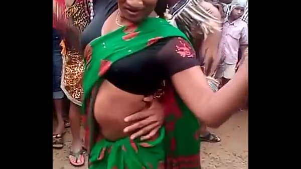 Andhra Sexy Girl Hor Romance On Road