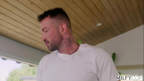 Download Video - MILFY Fit sporty mom Lexi has secret sex with stepson's roomie