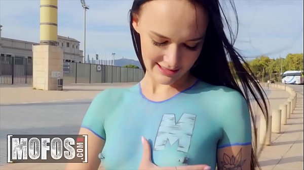Amateur (Sasha Sparrow) gets rammed hard by big dick - MOFOS