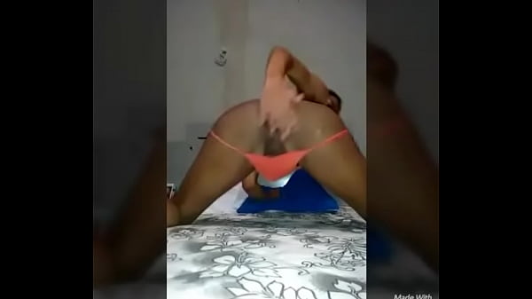 Download Video - Meu No Cuzinho