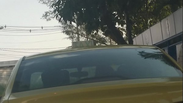 The race ends in sex in the car.