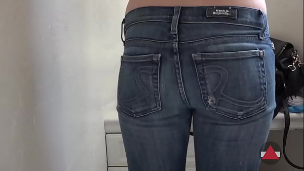 Sexy AF Jeans to Skirt Change