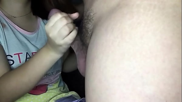 Filipina Girlfriend Wants To Try New Light For Better Video Quality Handjob