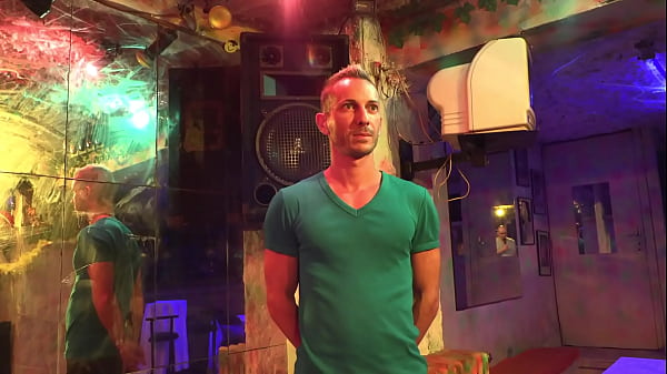 Anivers&aacute;rio Hotboys Vira Orgia de Atores Porno