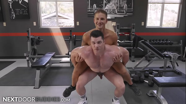 Download Video - Shredded Workout Buddies Bareback Flip Flops - NextDoorBuddies