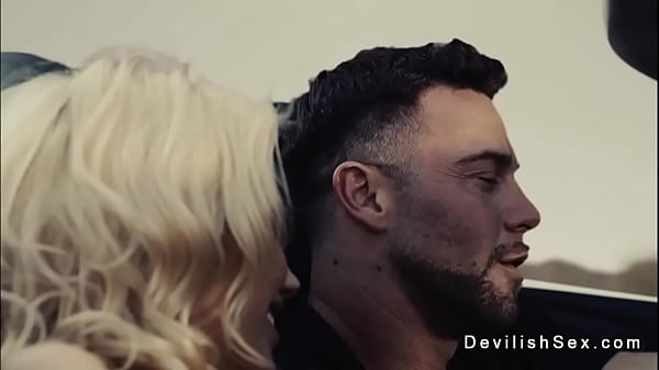 Big cock bf fucks blonde girlfriend on a ranch