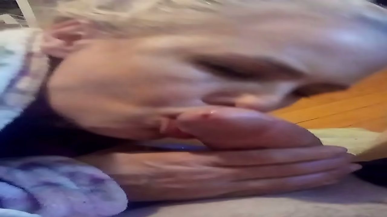 Todo dentro
                    licking gagging deep throat huge tits fetish spitting ball licking new big tits drooling sloppy fake tits wet blowjob spit on cock spit lover muchos negros