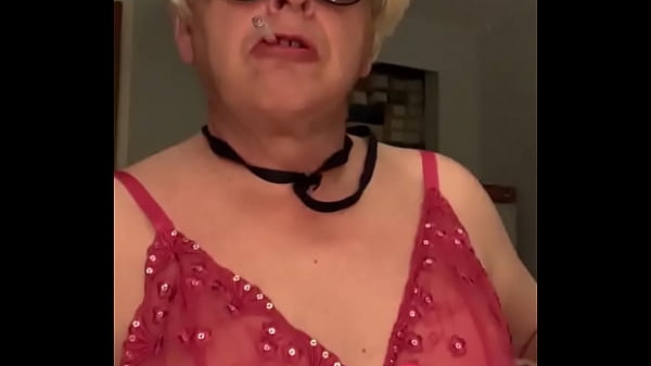 Download Video - CD Nikki just in sexy pink lingerie