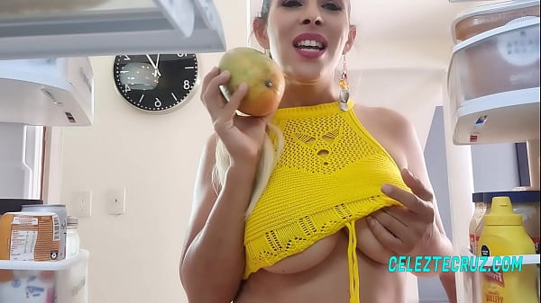 I wanted to eat something delicious, and I ended up eating his huge cock