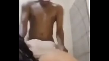その小娘はセックスの全てを語り、夫は欲望に狂った。
