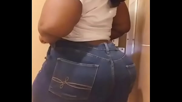 Download Video - huge ass in jeans&excl; &lpar;Ms Cleo&rpar;
