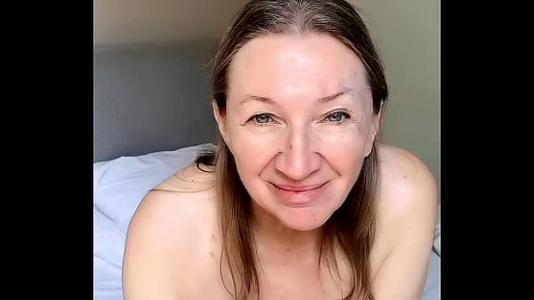 Download Video - Holiday Morning Bliss&colon; Busty Natural Mature Beauty Shares the Best Gift With You
