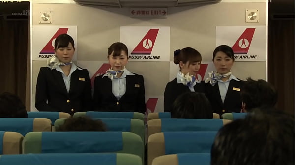 Download Video - &num;1「制服・下着・全裸」でおもてなし　またがりオマ〇コ航空 11　デカ尻便