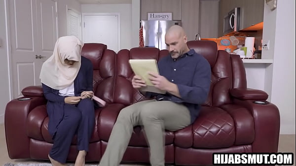 Hot muslim wife fucked by sleazy therapist