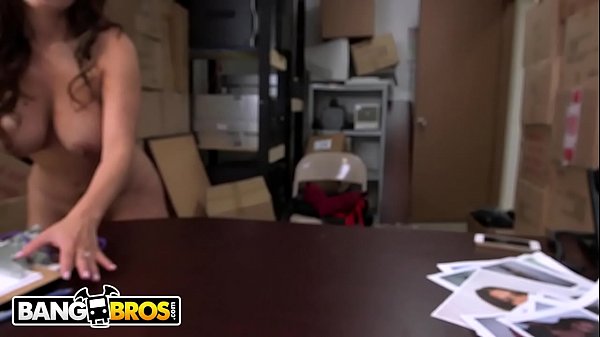 BANGBROS - Latin MILF Vanessa Luna Sucks Dick And Fucks In Our Backroom