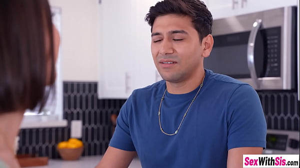 Download Video - Big naturals stepsister Hailey Rose fucked by stepbro after teen gave him a blowjob