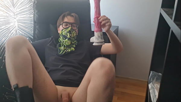 Download Video - Huge dildo anal